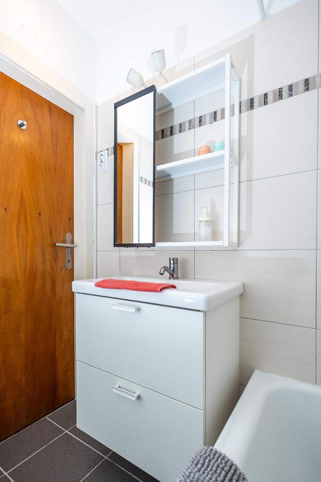 Mooki Beach Apartment Боденсдорф Экстерьер фото